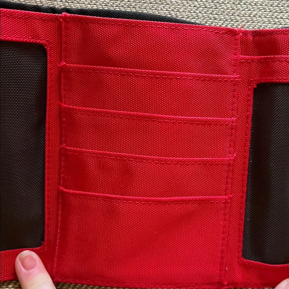 Wenger men vegan leather RED black tri fold travel passport wallet credit card